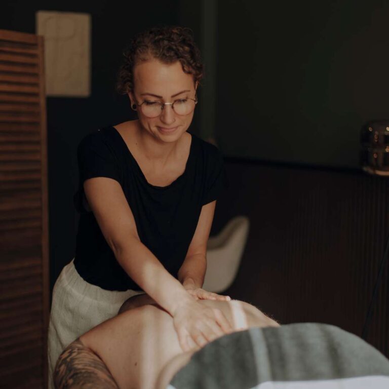 Massage Leeuwarden Massage therapeut centrum Satori - Lizette Hof