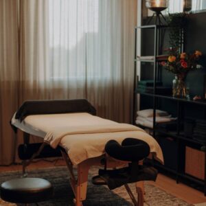 Reiki Ademwerk Ademcoach Leeuwarden Cacaoceremonie Ademcirkel Massage Leeuwarden Massage therapeut centrum Satori - Lizette Hof
